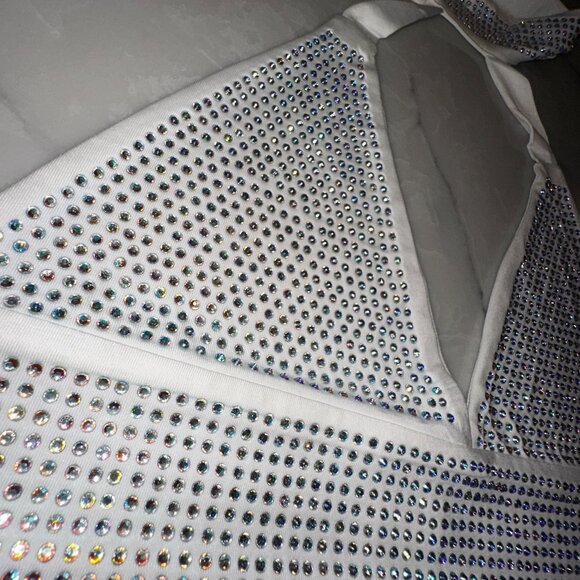 White Rhinestone Halter Crop Top Sparkly Party Clubwear Festival Outfit - Picture 2 of 4